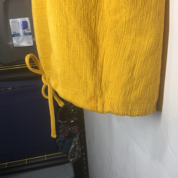 Texture & Thread Madewell yellow tie front top size medium - Picture 6 of 11